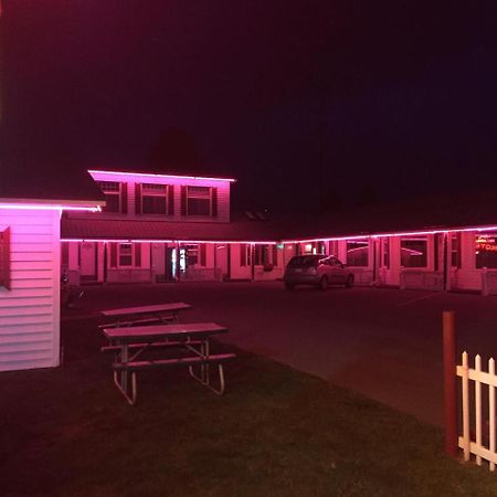 Trail Riders Motel Granby Bagian luar foto